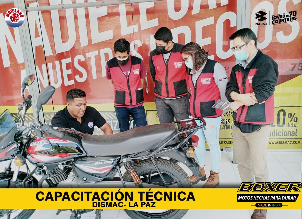 Capacitación técnica de Bajaj con técnicos de un distribuidor en La Paz